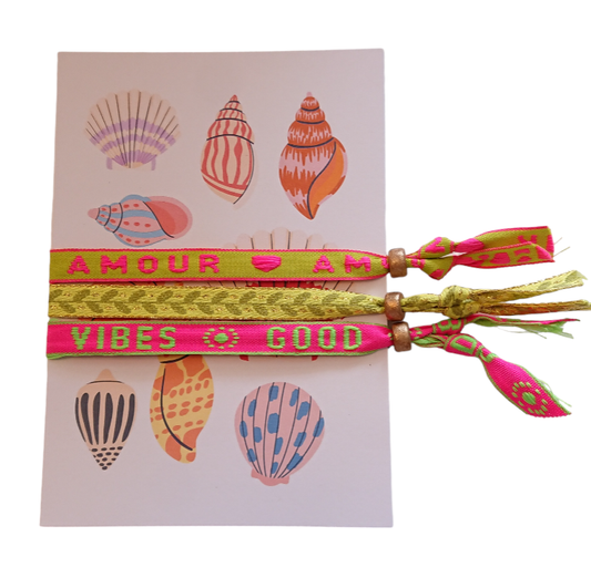 Set 3 Pulseras con texto, Tarjeta diseño de conchas marinas