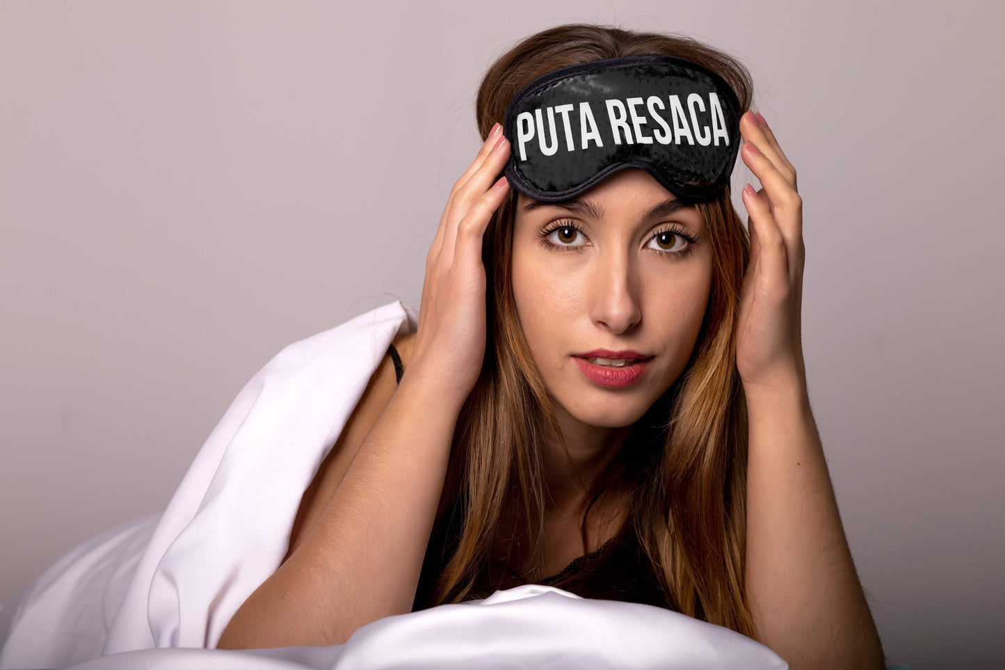 Antifaz "Puta Resaca" - Negro