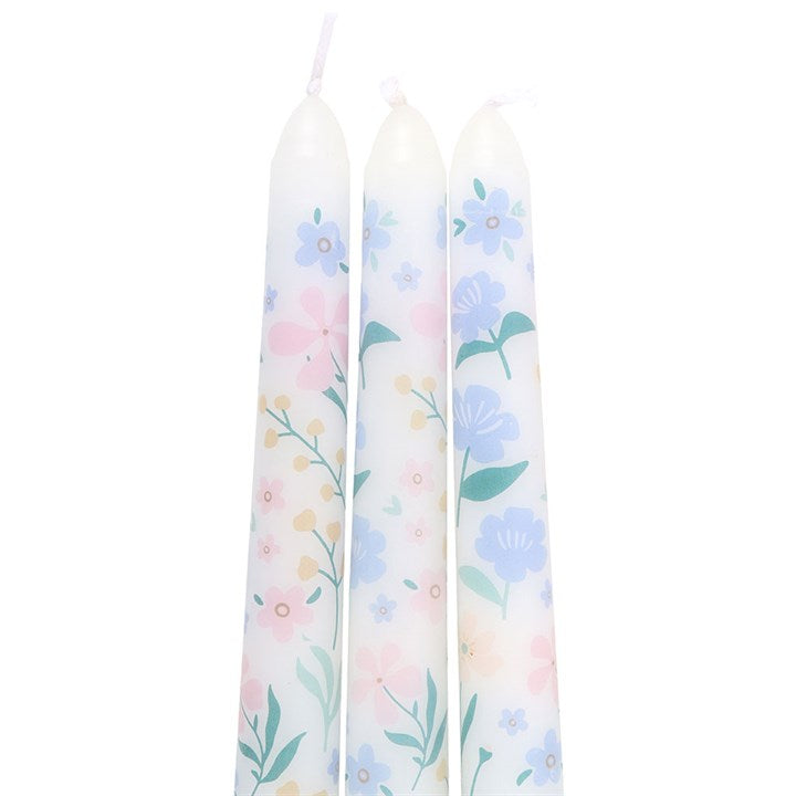 Juego de 3 velas cónicas con diseño floral ditsy