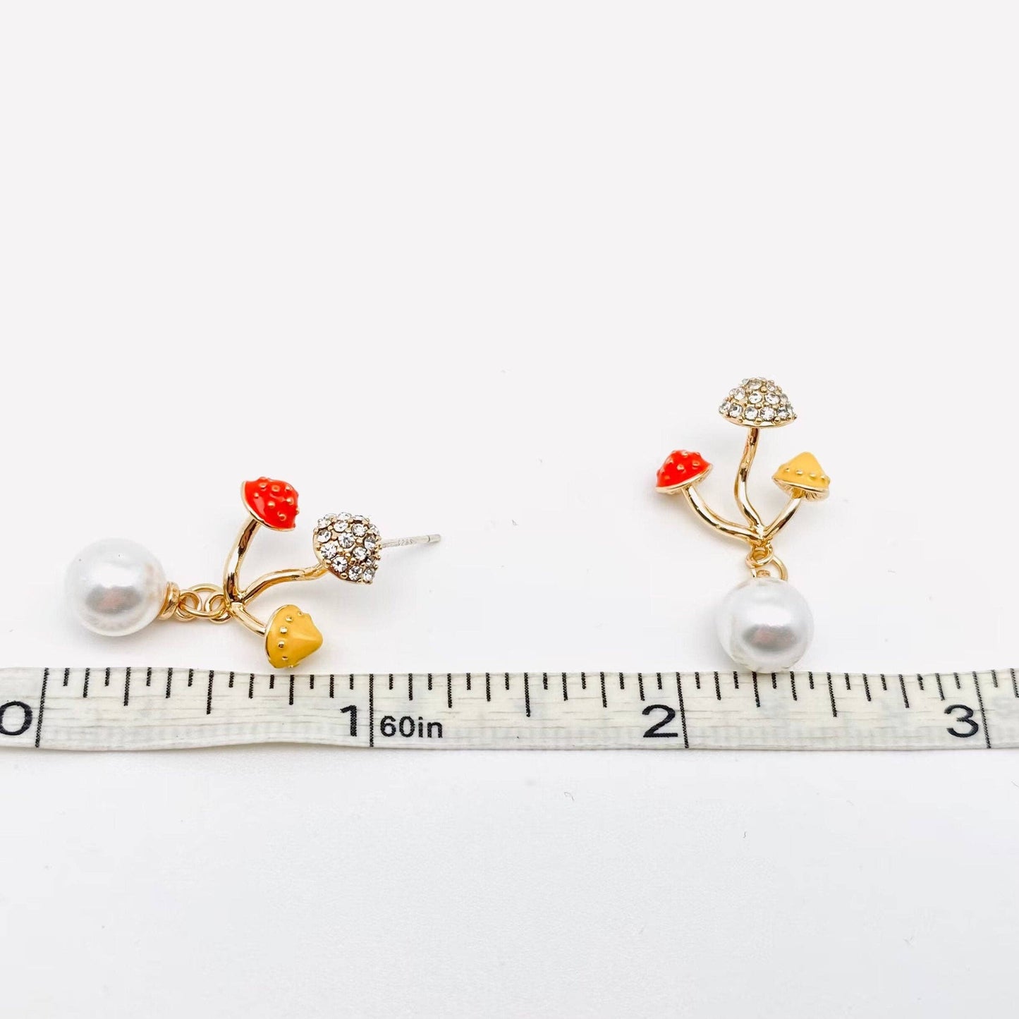 Pendientes tipo argolla de plata S925 con forma de seta y perlas