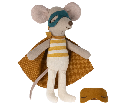 Ratón superhéroe, hermano pequeño en caja de cerillas