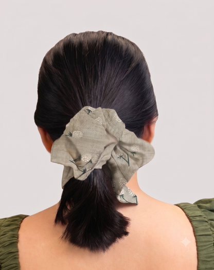 Coletero cuadrado: Une fleur beige