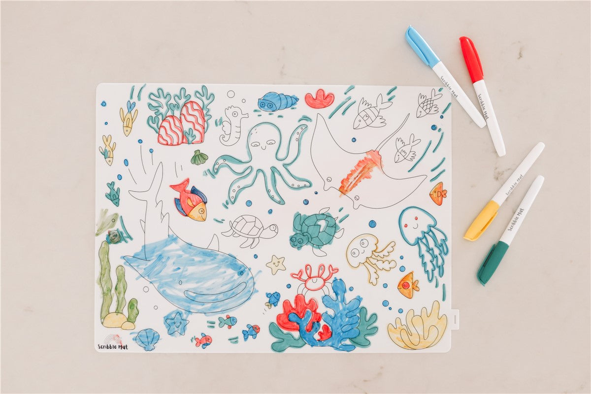 Scribble “Bajo el Mar” Tapete Reutilizable con 4 Rotuladores