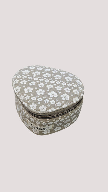 Caja de joyas con corazón 3D de algodón